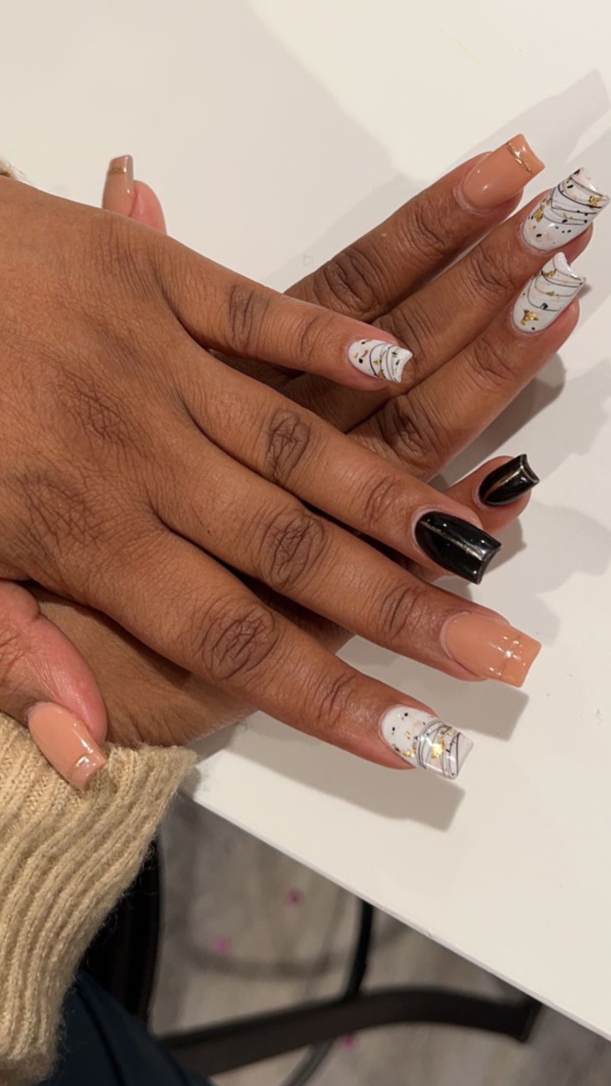 Ail's Nail Room nail photo 8